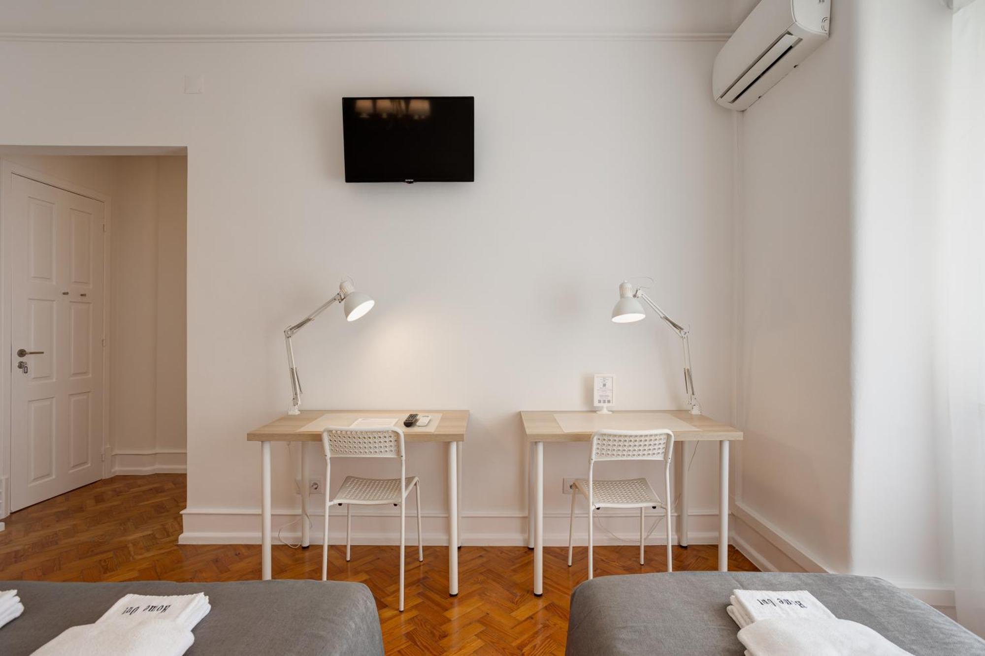 Home Out Rooms & Apartments Apartment *