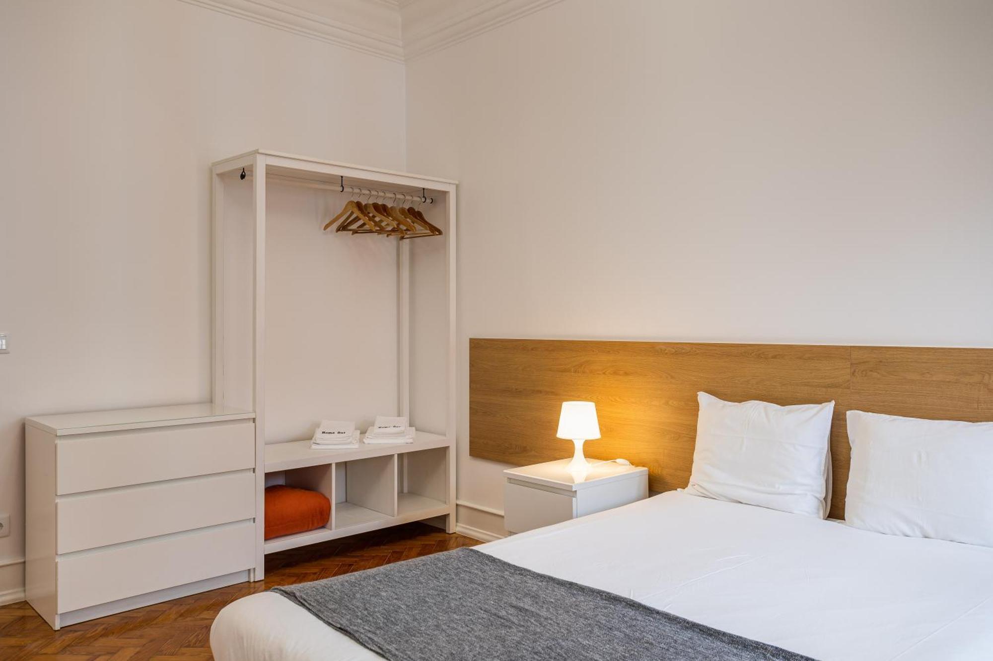 Home Out Rooms & Apartments Apartment
